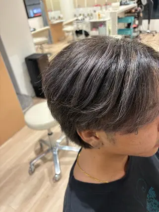 カラー 柏原 航世のヘアスタイル