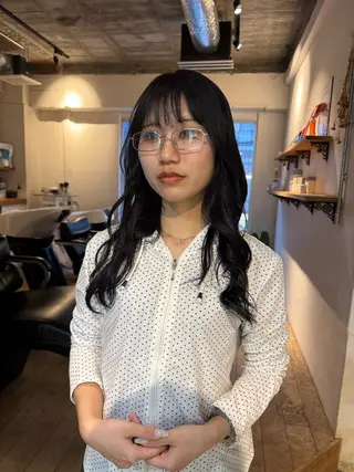 ロング HIKARIS 長澤彩のヘアスタイル