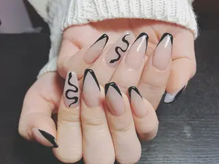 ネイル 高山 歩美のネイルデザイン