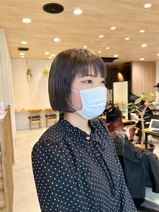 ショート カラー Oasisgarden所属・レイヤー/ブリーチ MOMOのヘアスタイル