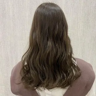 ロング カラー 🫧透け感⋆艶髪💎 山口アヤカのヘアスタイル