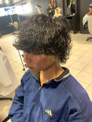 ミディアム メンズパーマ/難波/ 心斎橋　室園亮佑のヘアスタイル