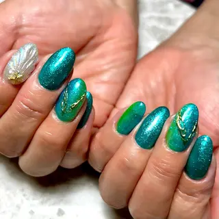 ネイル 藤崎 恵梨香のネイルデザイン