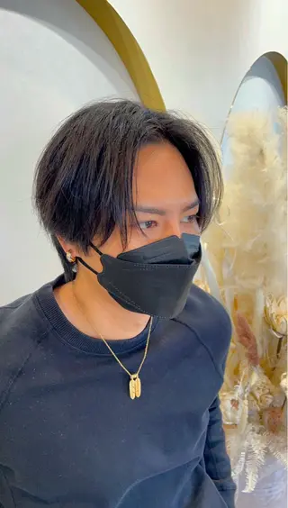 ショート 透け感•艶感カラー 池本　紘之のヘアスタイル