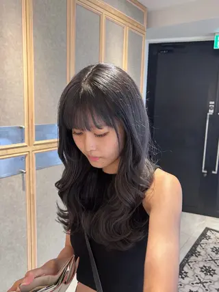 カラー miko🪽地毛風/ ハイトーン/レイヤーのヘアスタイル