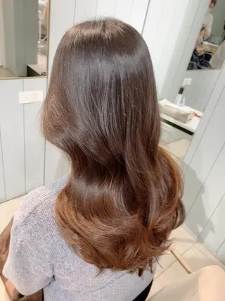 ロング カラー 韓国風レイヤーカット 💎髪質改善"yuiのヘアスタイル