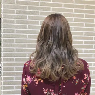 セミロング 植田 菜月のヘアスタイル