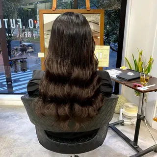 ロング 小川 ひかるのヘアスタイル
