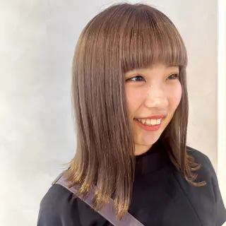 セミロング カラー デザインカラー/パー マ🦖外岡咲希🦖のヘアスタイル