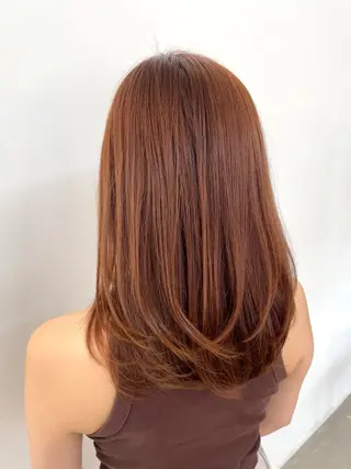 セミロング 伊藤 世羅のヘアスタイル