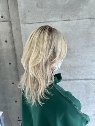 ミディアム カラー 🎀ハイトーン/レイ ヤー/Reina🎀のヘアスタイル