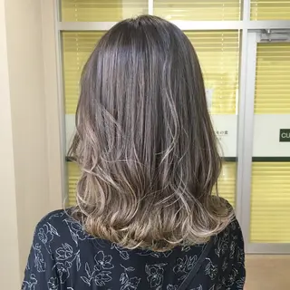 ミディアム カラー 村上 遥香 店長スタイリストのヘアスタイル
