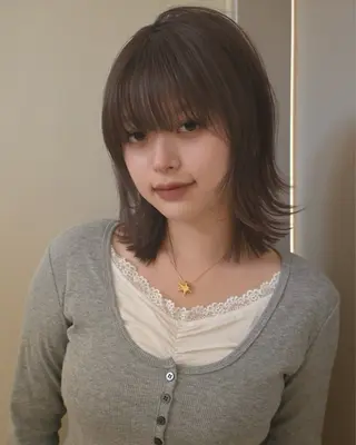 カラー aya / カットカラーのヘアスタイル