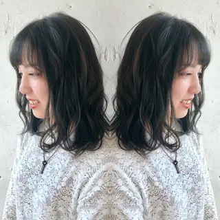 ミディアム あらき ちさとのヘアスタイル