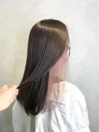 ロング カラー ヘアアレンジ ｲﾝﾅｰｶﾗｰ屋さん 🫧伊藤拓実のヘアスタイル