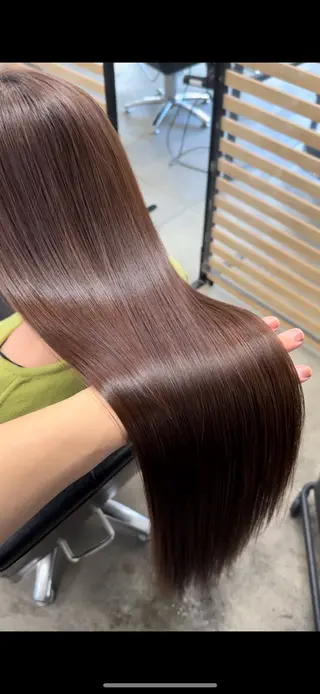 ロング ひろし/髪質改善/ 縮毛矯正/上品✨のヘアスタイル