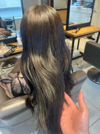 カラー haru新宿所属・新宿/美髪/髪質改善 🫧リョウ🫧のヘアスタイル