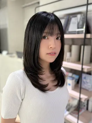 セミロング 梅田　似合わせ特化 稲葉利也斗のヘアスタイル