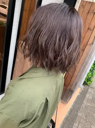 カラー yoshi （髙橋）のヘアスタイル