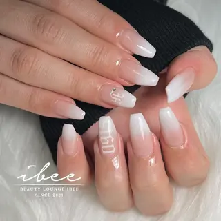 ネイル ibee nail 🤍yumiのネイルデザイン