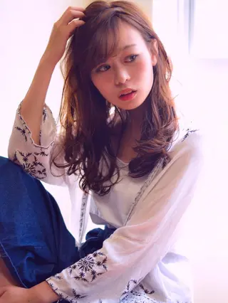 セミロング カラー 吉祥寺aivee 若手注目スタッフのヘアスタイル