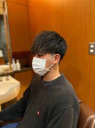 メンズ ヘアモードキクチ銀座店所属・💈藤崎 虎之介💈のヘアスタイル