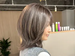 ミディアム カラー ボブ/韓国ボブ/ブリ ーチ/鈴木康平のヘアスタイル