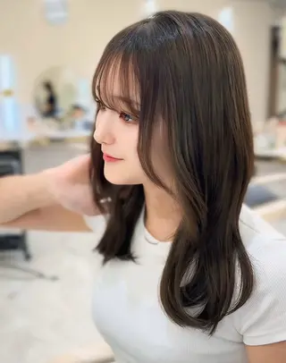ミディアム カラー ワンホン×髪質改善 つのーか🩶‪🫧のヘアスタイル