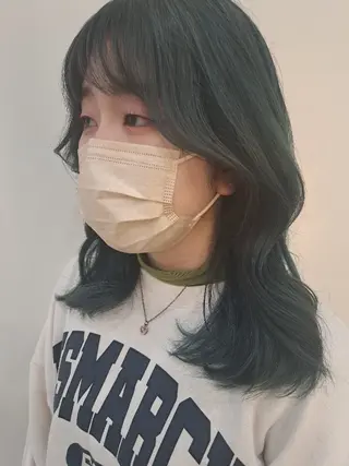 セミロング カラー メンズ ヘアメイク ハイトーン キャロのヘアスタイル