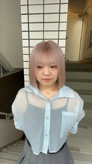 ショート カラー 柏井 陽菜のヘアスタイル