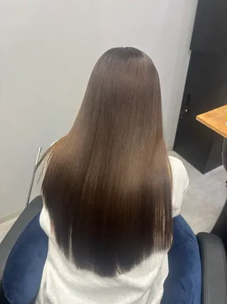 ロング rise/艶カラー/ レイヤーのヘアスタイル