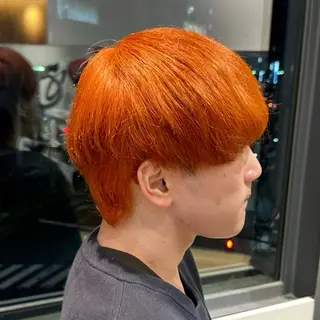 ショート カラー メンズ ハイトーンニュアンス 毛流れシャドウパーマのヘアスタイル