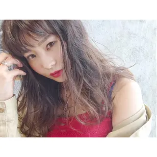 ロング カラー EMANON天神所属・Hitomi Ezakiのヘアスタイル