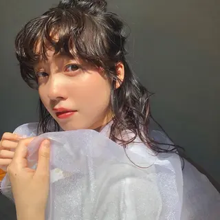 ミディアム カラー 圧倒的透明感カラー nana🦕のヘアスタイル