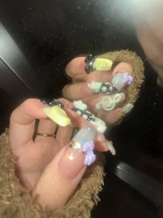 ネイル Earth♀ taru🪱のネイルデザイン