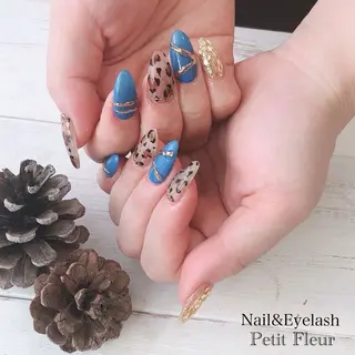 ネイル Petit Fleur所属・青柳 亜梨奈のマツエク・マツパデザイン