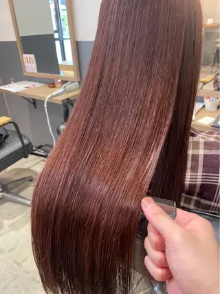 ロング 伊藤 菜奈子のヘアスタイル