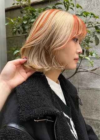 ミディアム カラー 秋濱 佳穂のヘアスタイル
