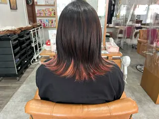 セミロング カラー おおた きょうかのヘアスタイル