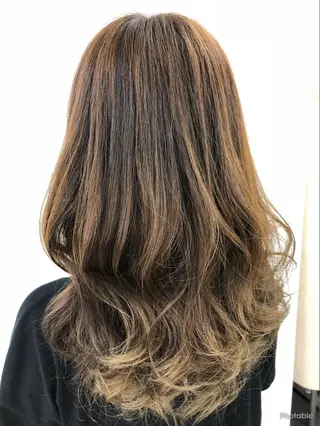 ロング 縮毛矯正/髪質改善 継続する美髪のヘアスタイル