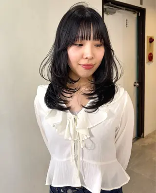 ロング カラー mizuki/ピンク ベージュ.レイヤーのヘアスタイル