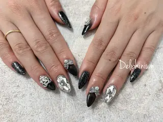 ネイル 岡本 友恵のネイルデザイン