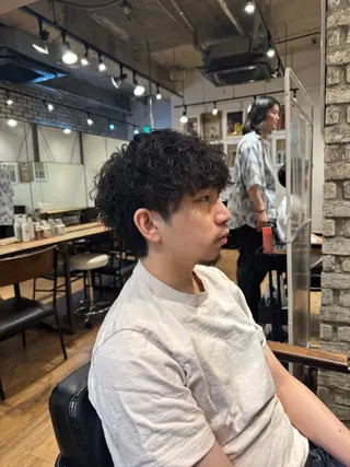 パーマ メンズ クキノ ケイカのヘアスタイル