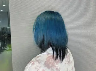 カラー 上出 萌季のヘアスタイル
