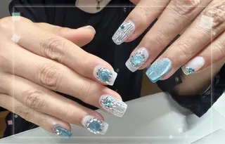 ミディアム FLORA NAIL SALON 黄兪榕のネイルデザイン