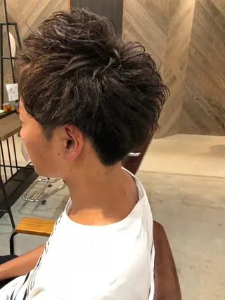 ショート カラー パーマ メンズ Lolonois池田 代表 鍜治本颯太のヘアスタイル