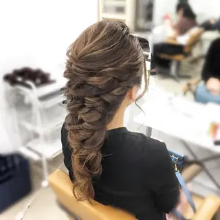 ヘアアレンジ laera 佐藤のヘアスタイル