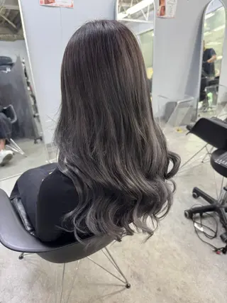 ロング カラー 藤井 佑良 FUJII YURAのヘアスタイル