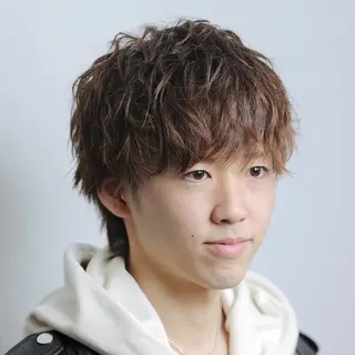 ミディアム メンズ LAVIE NEW STANDARD BARBER　両国店所属・池田 湧／IKEDA YUのエステ・リラクイメージ