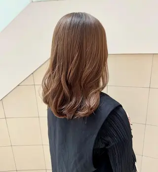 セミロング カラー 【韓国艶カラー🎀】 添田 菜摘のヘアスタイル